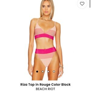 BEACH RIOT bikini
